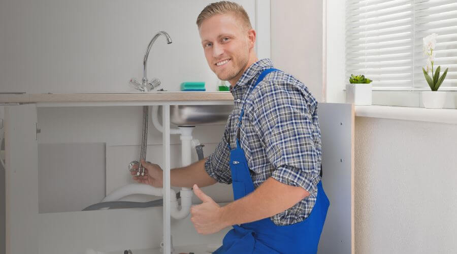 Expert burst pipe repair services in Farson, WY